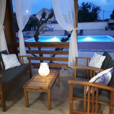 Charming In Drage With Swimming Pool *